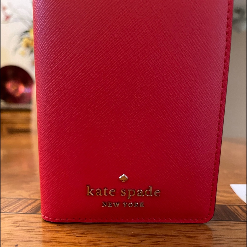 Kate Spade Passport holder/cover NWT